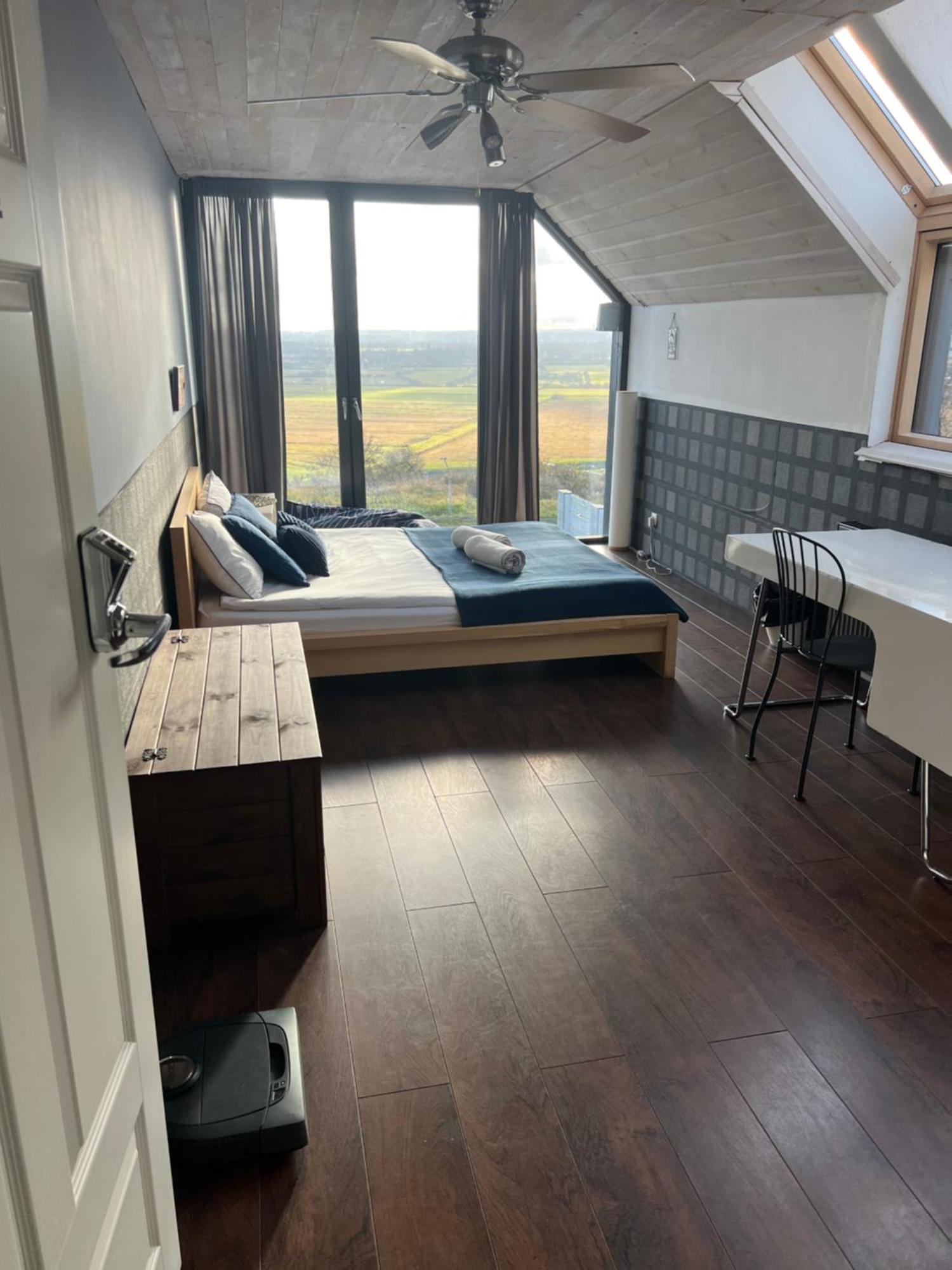 House Of Freedom With Sea View Sauna And Jacuzzi Oslonino Екстериор снимка